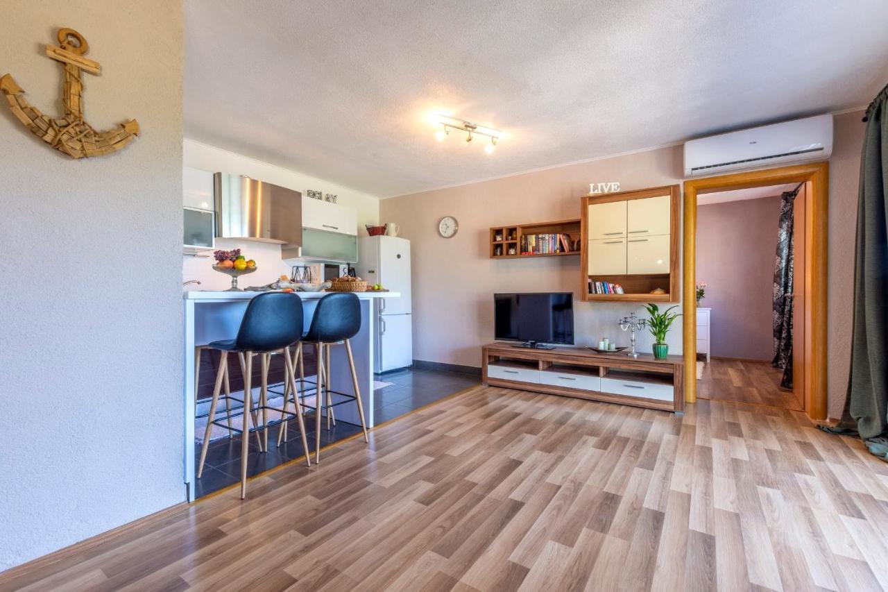 Peracko Blato Apartman Ella מראה חיצוני תמונה
